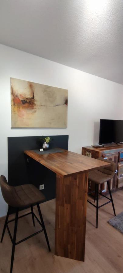 Apartment 1 Mit Terrasse Und Pkw-Stellplatz Leverkusen Eksteriør bilde